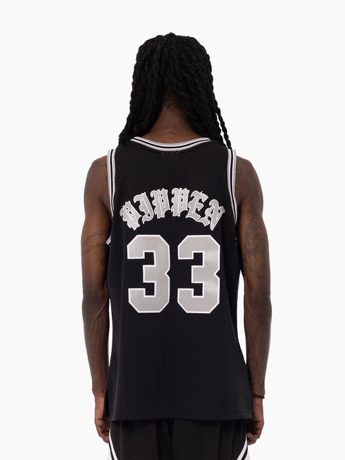 MNCG12638_BLKGRY00_2_hmrkms_1748561545