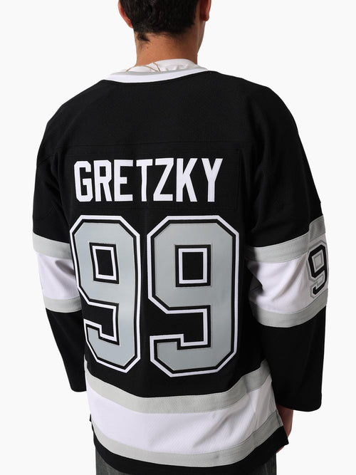 MNLK9056_BLK0000_4_gijszi_1761194953