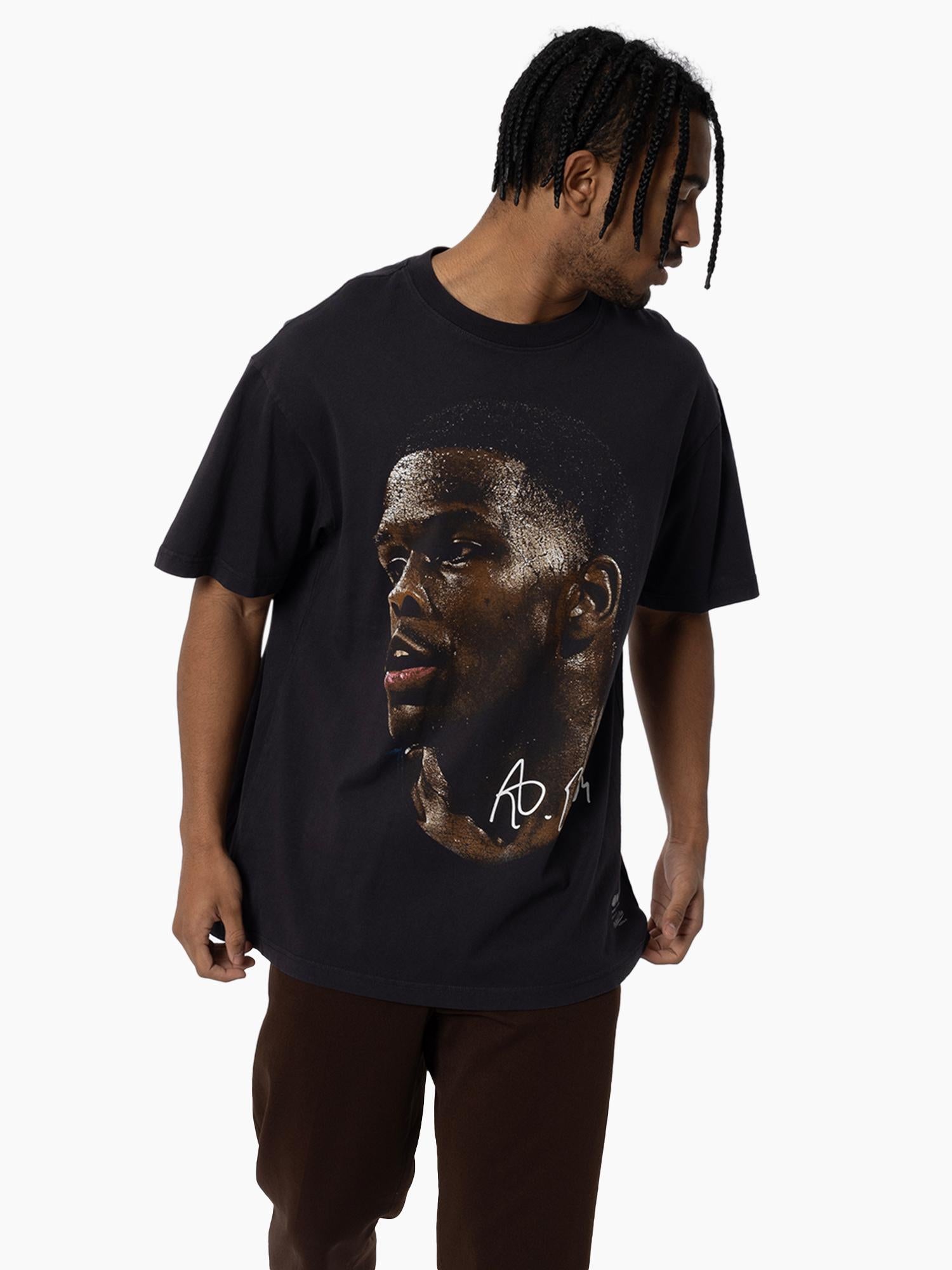 Anthony Edwards Big Head Tee in vintage black featuring oversized player portrait for the ultimate fan.