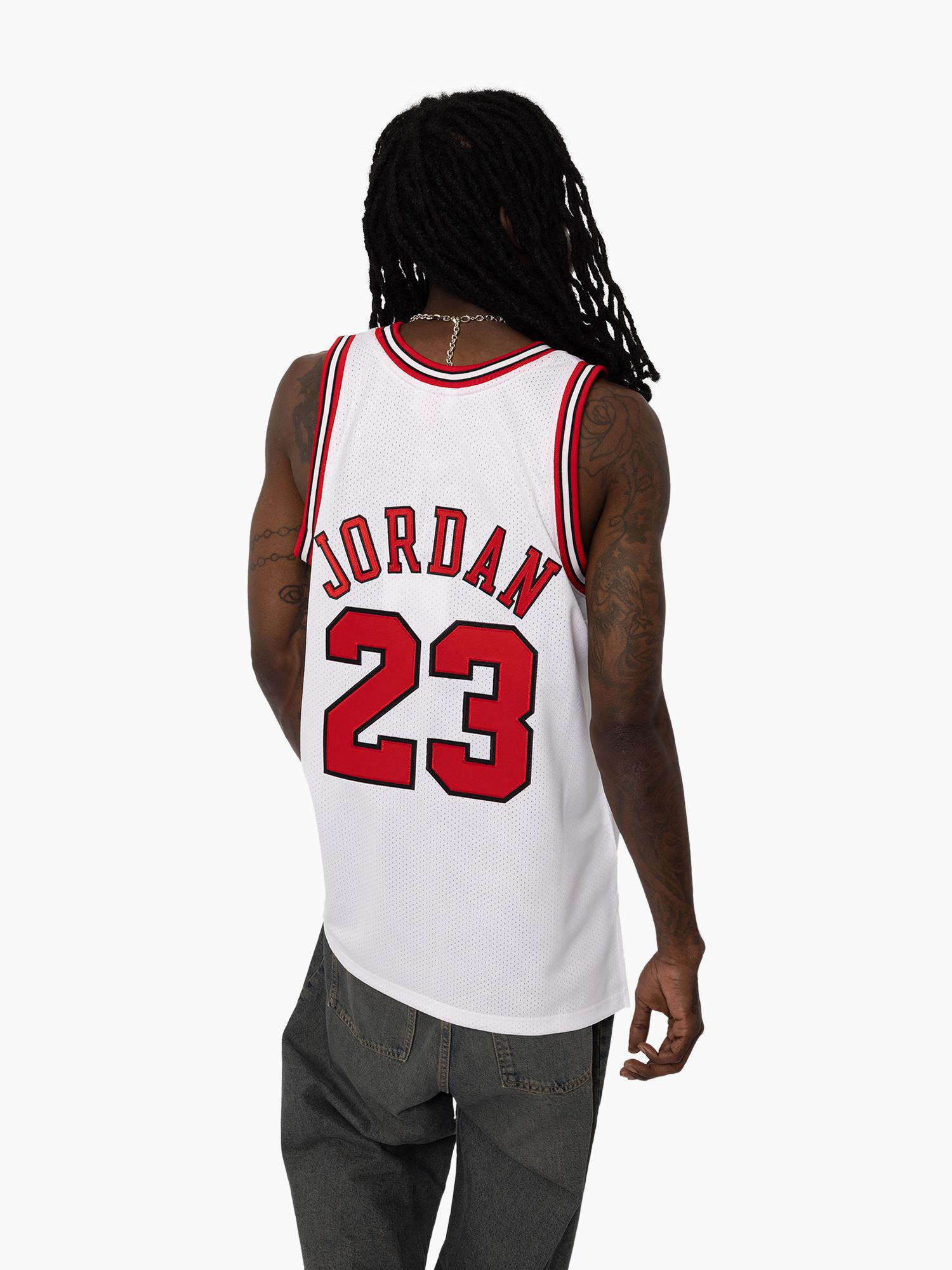 Michael Jordan 1997-98 Chicago Bulls Authentic Jersey – Mitchell