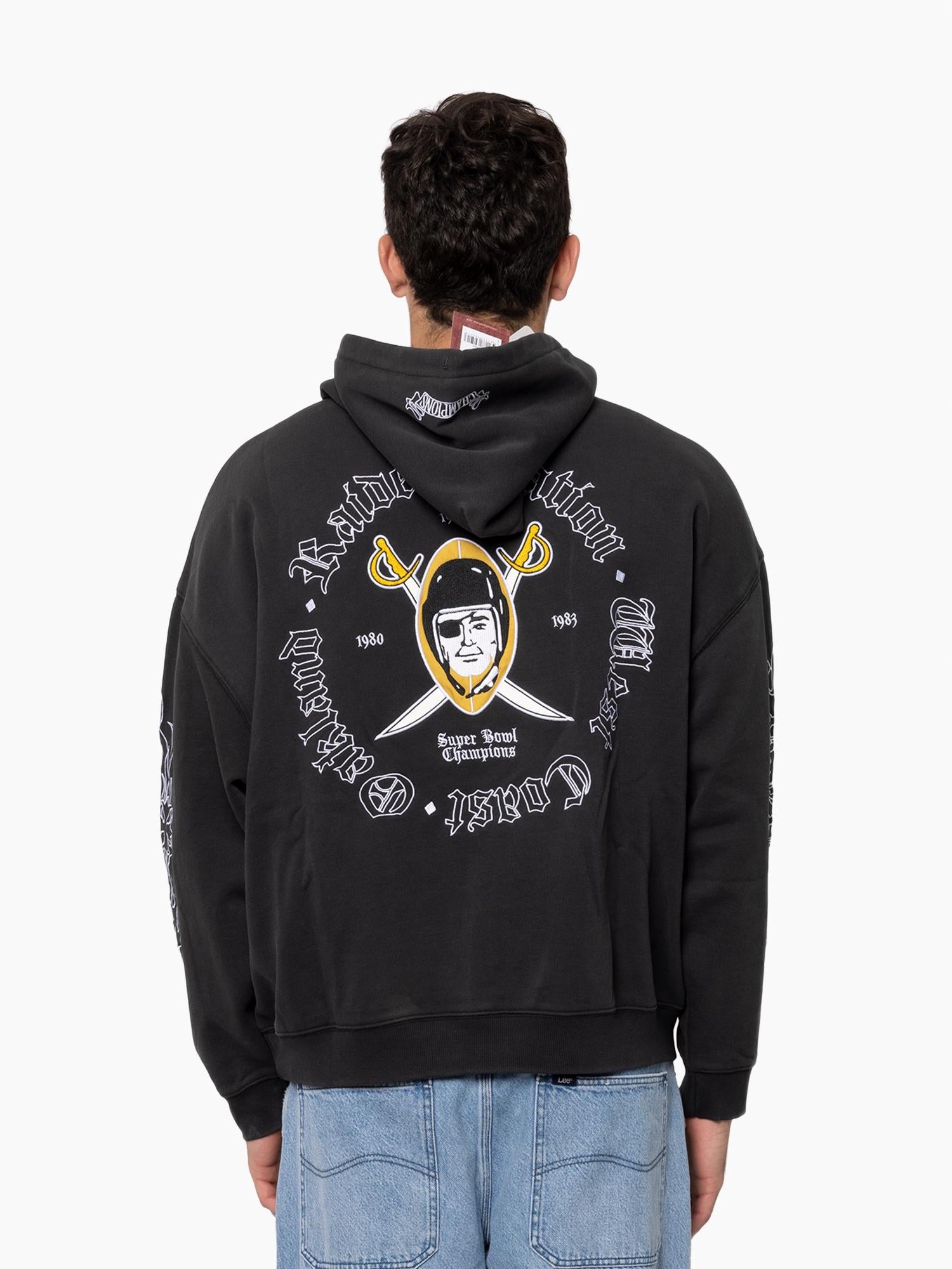 MNOR3667_BLK0000_2_urz9nx_1760932060