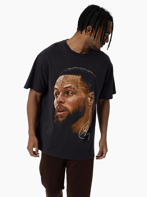 Stephen Curry Big Head Tee in vintage black featuring oversized player portrait for the ultimate fan.